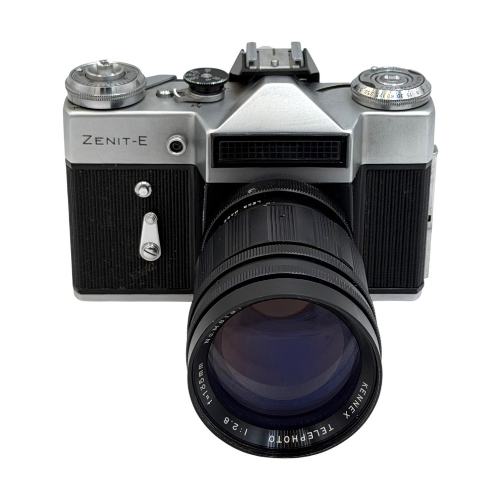 Zenit-E 35mm Film SLR Camera W/ Kennex Telephoto 135mm f2.8 Lens Vintage Silver